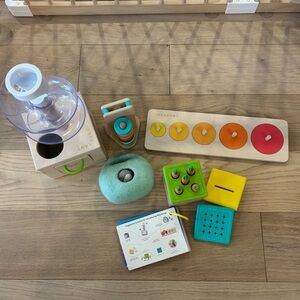 Lovevery Babbler set sold